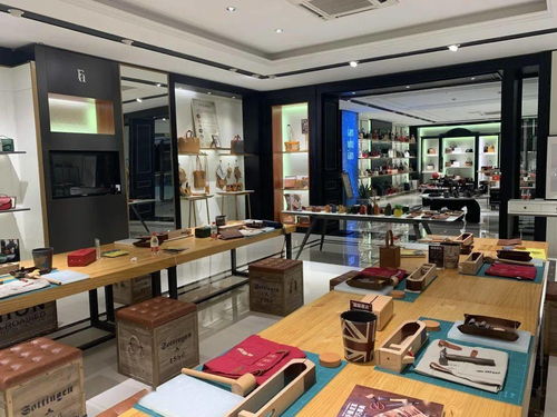 4個年輕人創業,如今工廠店足足三層,海寧這家廠的產品,太多人在用...