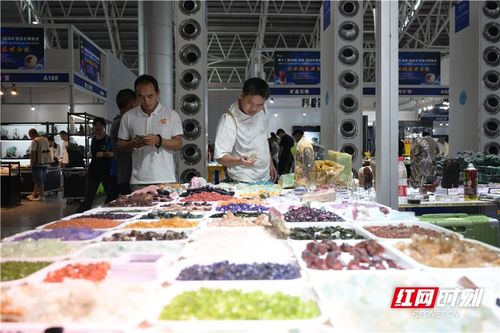 組圖 珠光寶氣 各類精品寶玉石令人目不暇接