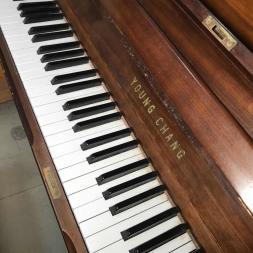 重慶鋼琴回收,重慶全市各區域上門回收二手鋼琴,專業便捷