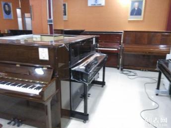 圖 進(jìn)口二手鋼琴 廣州二手鋼琴哪里賣 廣州昊翔鋼琴廠500架庫存 廣州其他物品交易