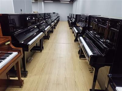 價格實惠的雅馬哈與卡哇伊鋼琴出租，每天僅4元起